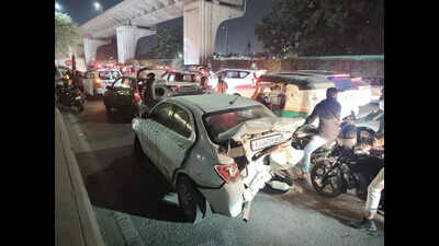 Speeding pickup rams 8 vehicles at Udyog Bhawan Cut, one injured