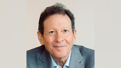  Hyatt chief Thomas Pritzker steps down as chairman over Epstein ties