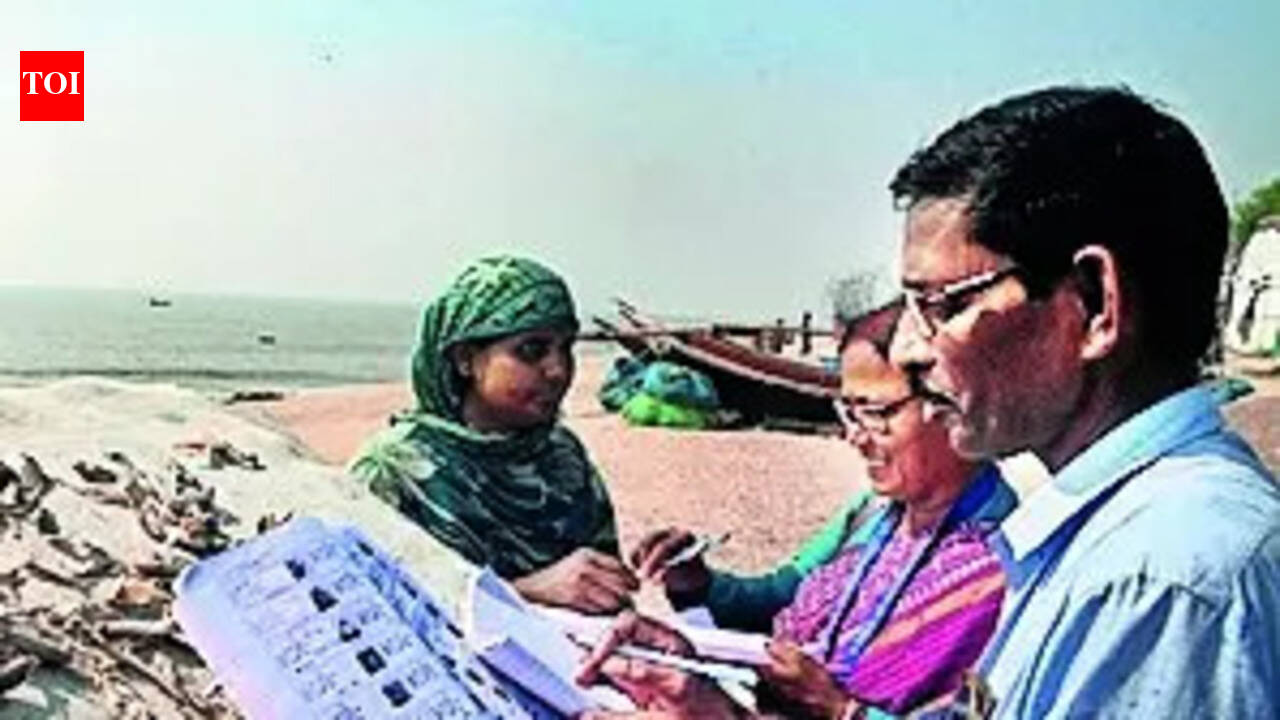 Cops study Bengal voter roll revision to prepare for SIR