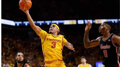  Fan backlash follows pom-pom that blocked the broadcast view in the Iowa State-Houston clash