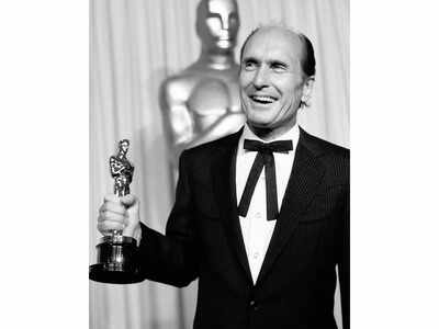 Academy pays tribute to Oscar-winning legend Robert Duvall