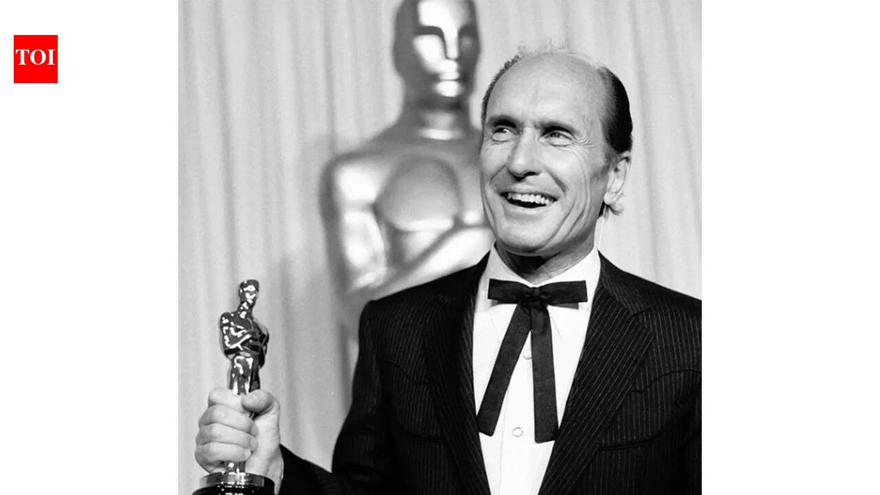 Academy pays tribute to Oscar-winning legend Robert Duvall