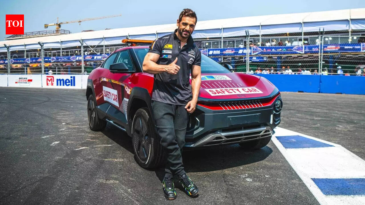 John Abraham drives Mahindra BE 6 as safety car at Goa Street Race