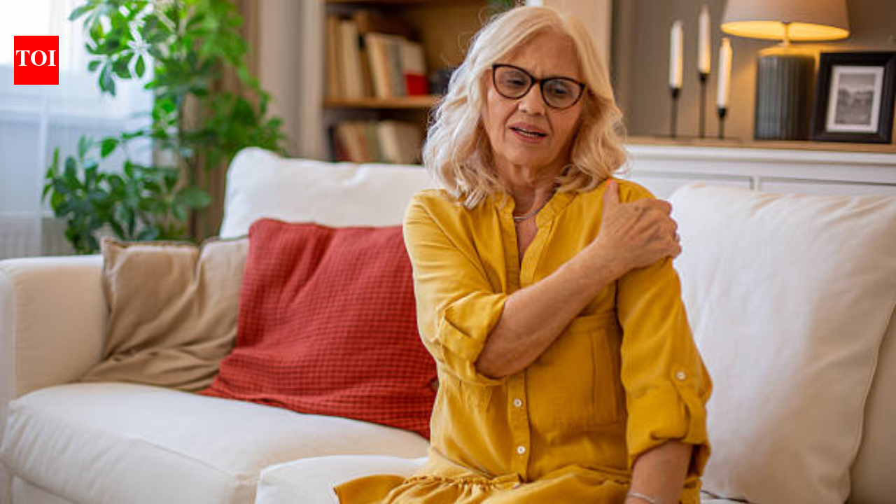 72-year-old woman with 30-year history of Rheumatoid Arthritis treated with rare custom-made 3D-printed shoulder replacement