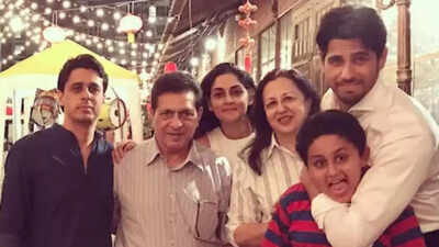 Sidharth Malhotra’s father Sunil Malhotra passes away; last rites completed in Delhi