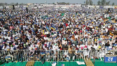 Randhawa seeks probe into chief secy, DGP attending Moga event; fight against drugs collective, replies AAP