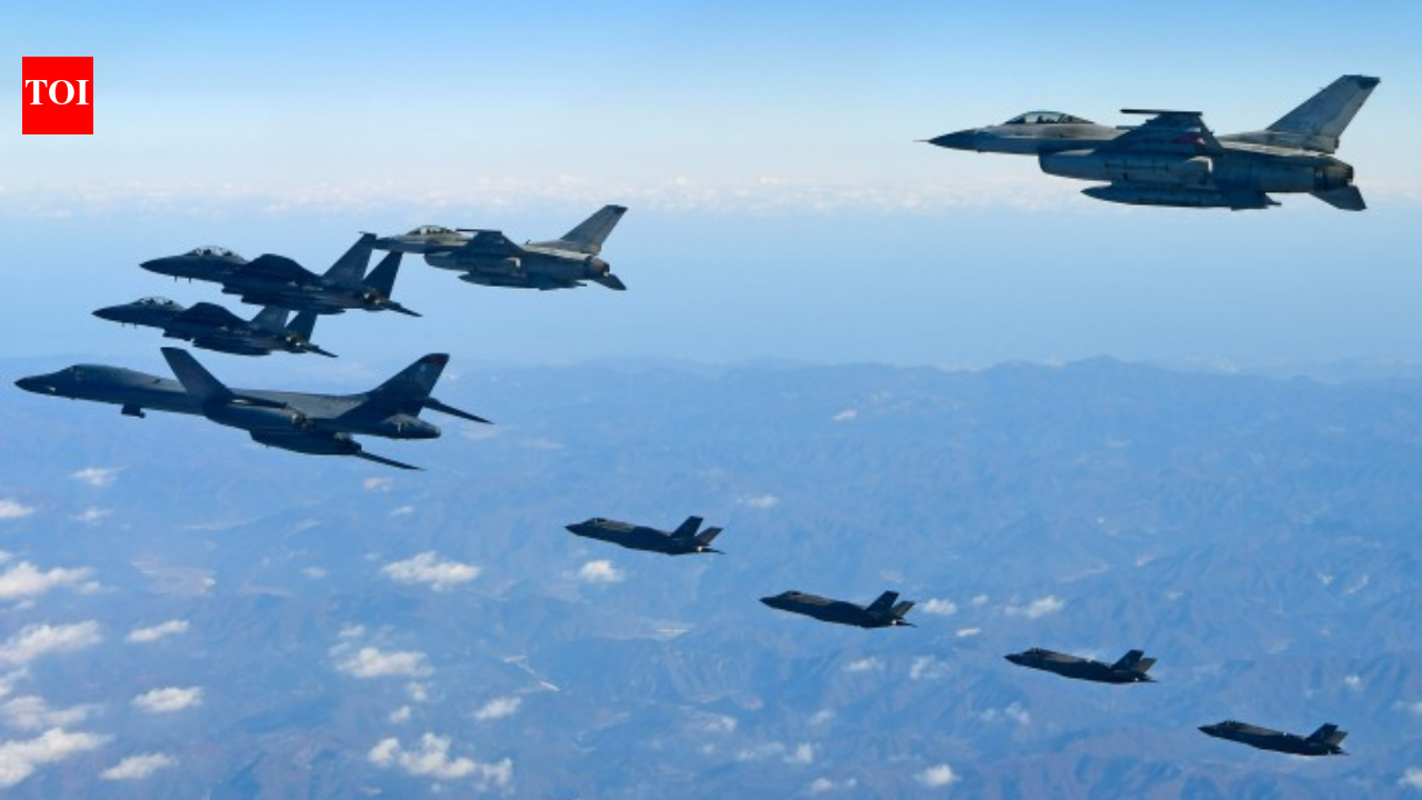 Show of force? US sends 50+ fighter jets to Middle East amid talks with Iran