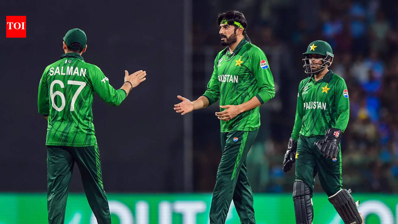 T20 World Cup Live: Under-pressure Pakistan fight for survival against Namibia