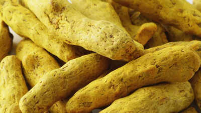 क्या ज्योतिष के अनुसार हल्दी की जड़ें धन को आकर्षित कर सकती हैं?