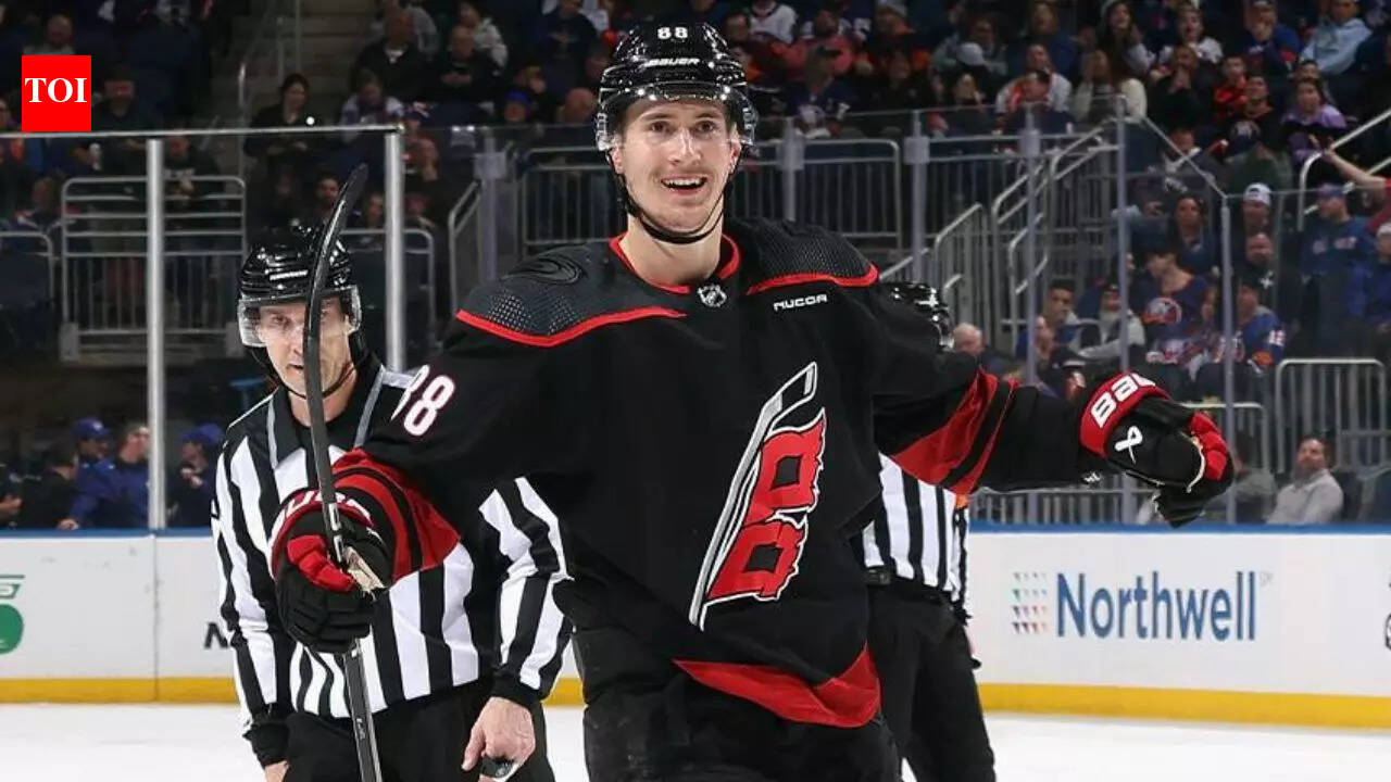 Martin Necas sends playful warning to Team Canada before Czechia National Team Olympic quarterfinal showdown match