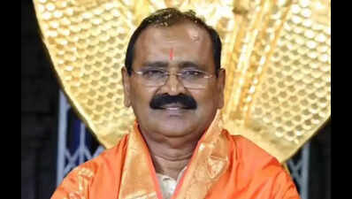 Indapur got ghee supply contract without taking part in tender process, alleges Bhumana