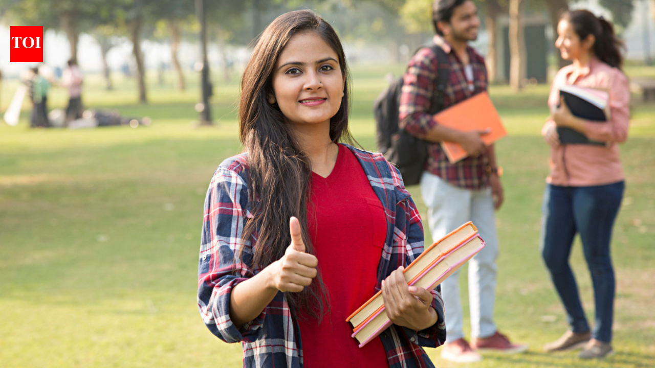 ट्रम्प प्रशासन ने छात्र ऋण माफी के लिए 40,000 से अधिक को मंजूरी दी: आईडीआर और पीएसएलएफ पात्रता के बारे में आपको क्या जानने की जरूरत है