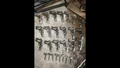 Jt team busts illegal gun unit in Bihar