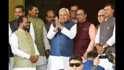 Minister admits arsenic, fluoride & iron contamination in Bihar