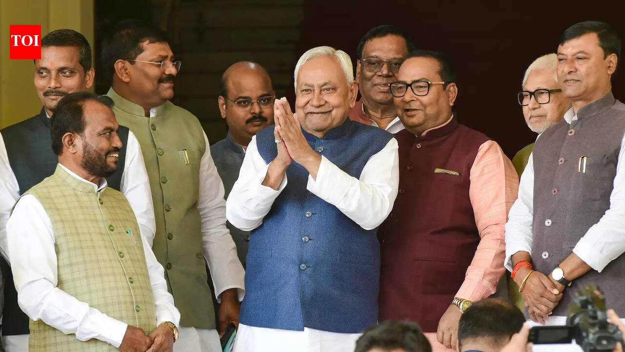 Minister admits arsenic, fluoride & iron contamination in Bihar