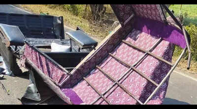 5 dead, 2 injured as ST bus rams auto near Warud