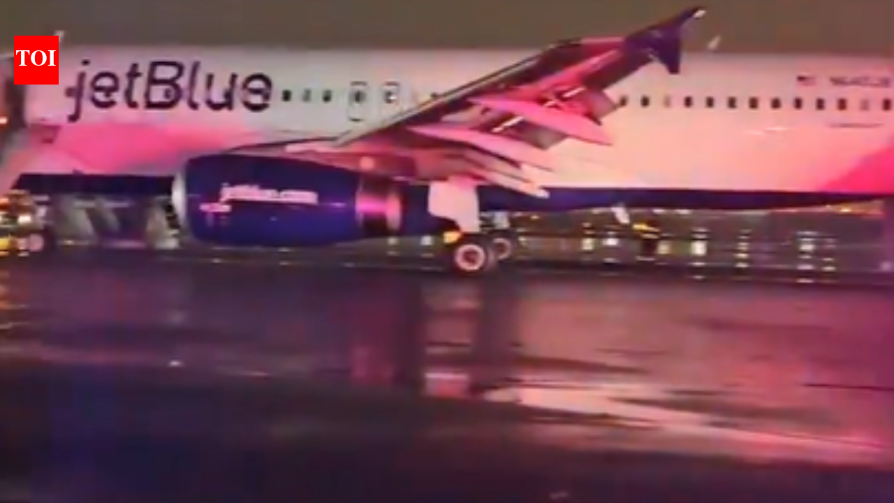 Smoke in cockpit, engine failure: JetBlue flight makes emergency landing in New Jersey