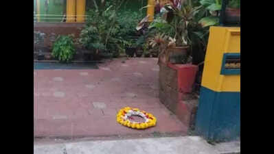 Wreath placed outside writer V S Anilkumar’s house