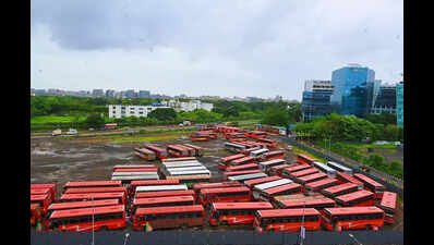 Maharashtra govt to add 8,300 new buses to revive MSRTC and cut losses