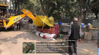 Noida evicts encroachers, reclaims roads, sidewalks