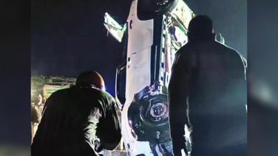 2 law students among 4 dead as car plunges into 20-foot-deep canal in in Mathura