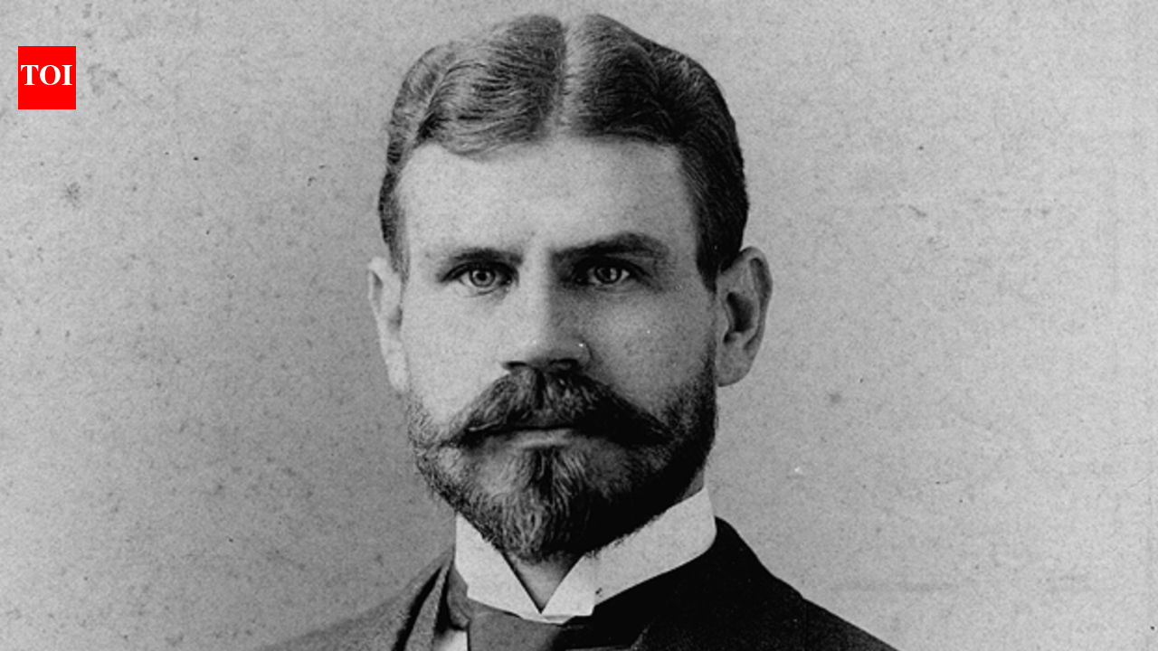 How one doctor let infected mosquitoes kill him to save humanity from an outbreak