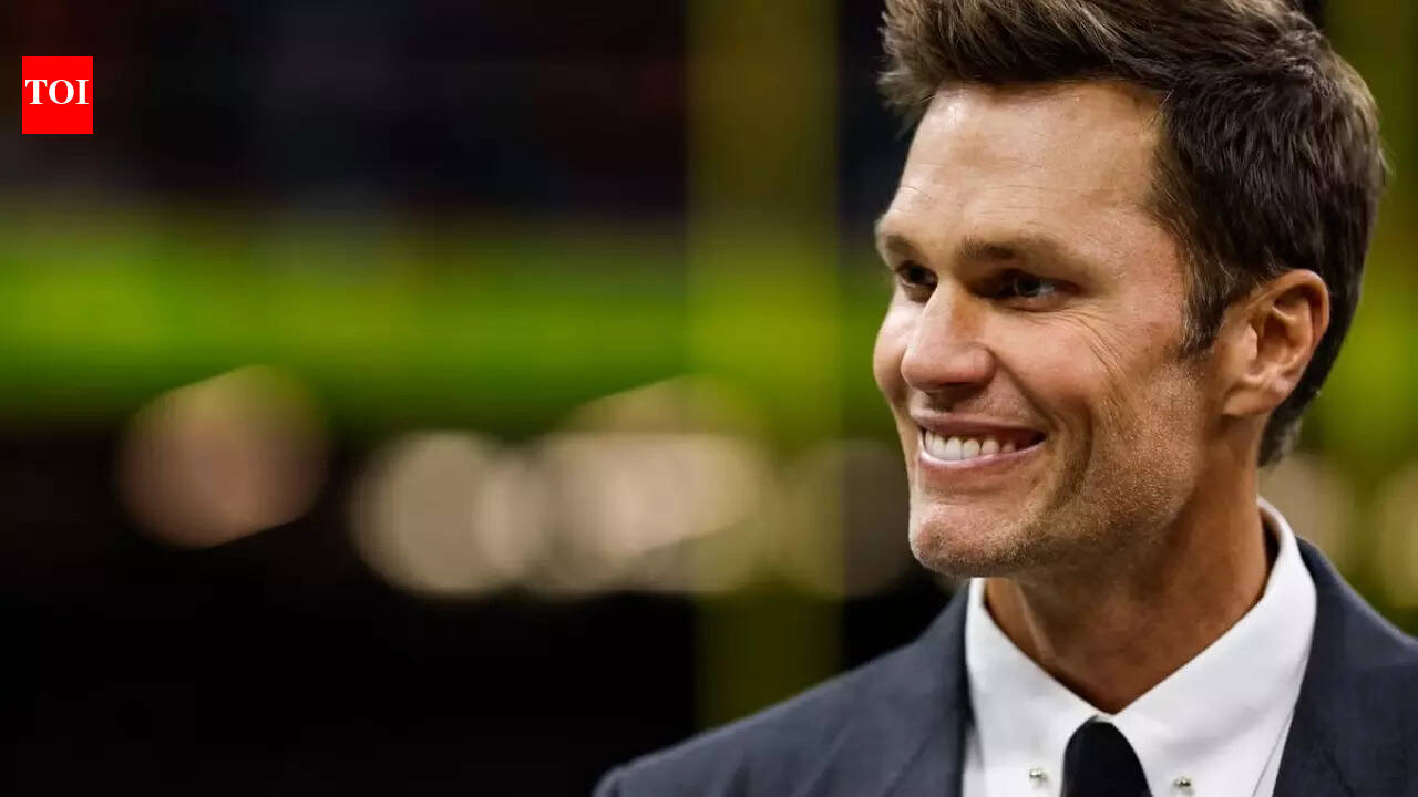 ‘Dog in the fight?’ Tom Brady’s Olympic hockey cameo has fans and analysts side-eyeing his ‘neutral’ Patriots talk