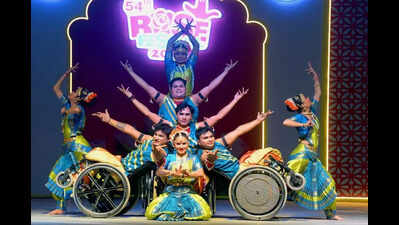 3-day Rose Fest begins on a poetic note; Kataria celebrates ‘Queen of flowers’