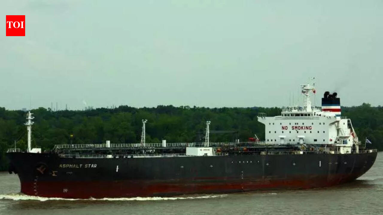 US-sanctioned Iran-linked oil tanker spent 8 days in Pak maritime boundary: FIR