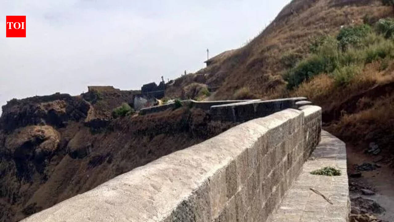 After tourists’ deaths, demand grows for permanent medical and rescue facilities at Rajgad Fort