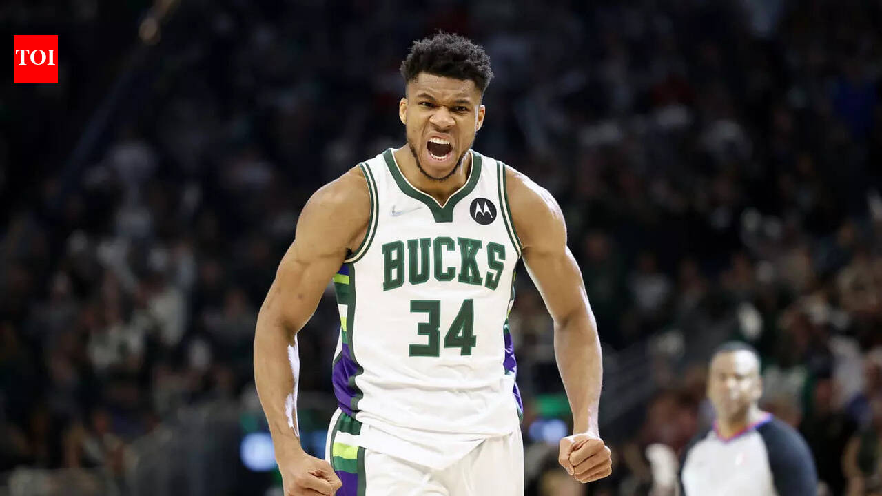 Is Giannis Antetokounmpo playing tonight vs the New Orleans Pelicans? Latest update on the Milwaukee Bucks star's injury report (February 20, 2026)