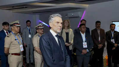 I love Bengaluru because of AQI, its amazing: Netherlands PM Dick Schoof