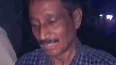  School teacher opens fire at children after ball accidentally hits his door; 1 injured