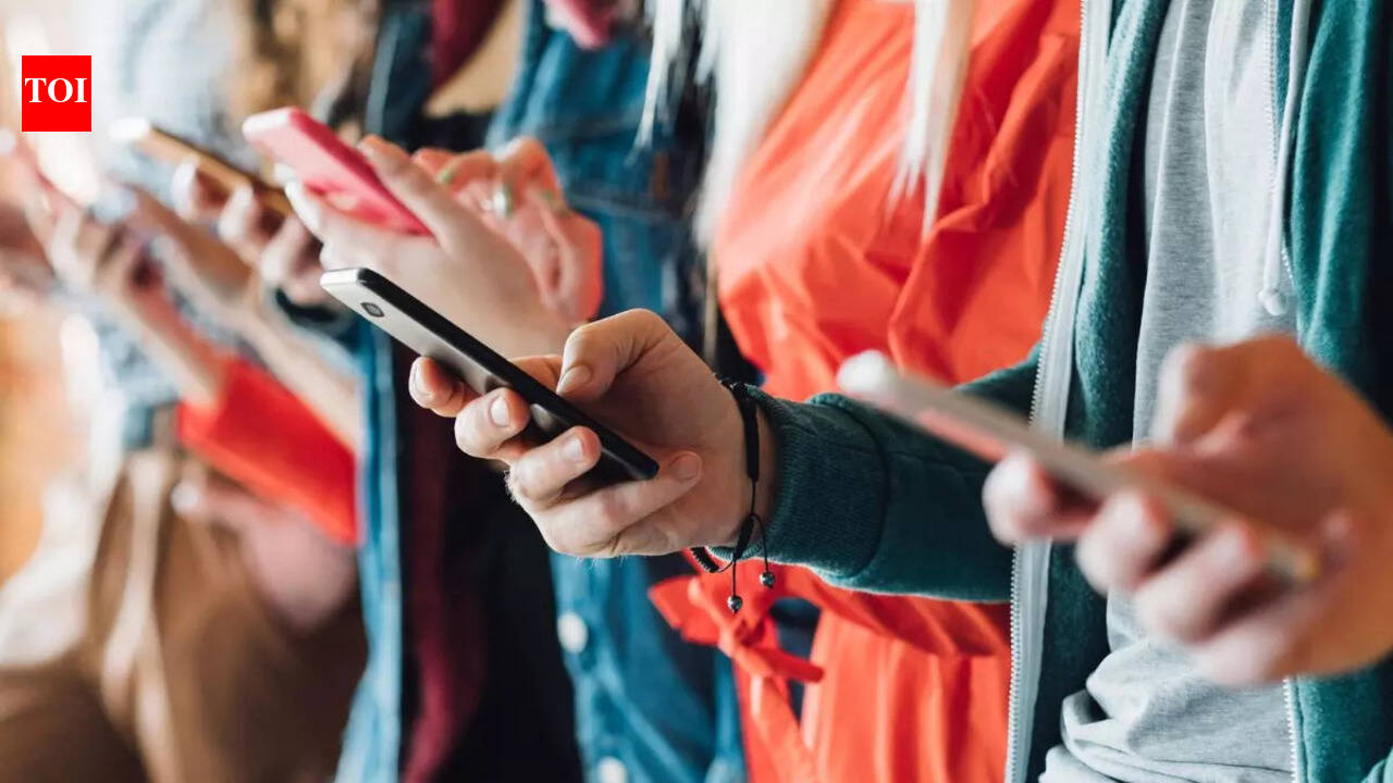 Muzaffarnagar students rally against excessive screen time