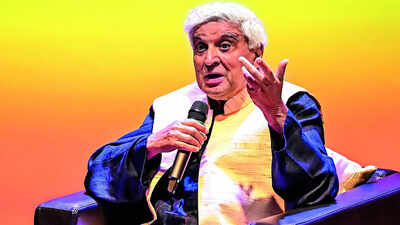  Javed Akhtar decodes Awadhi language’s refined etiquette