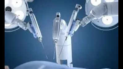 Hospital launches robotic surgery tech