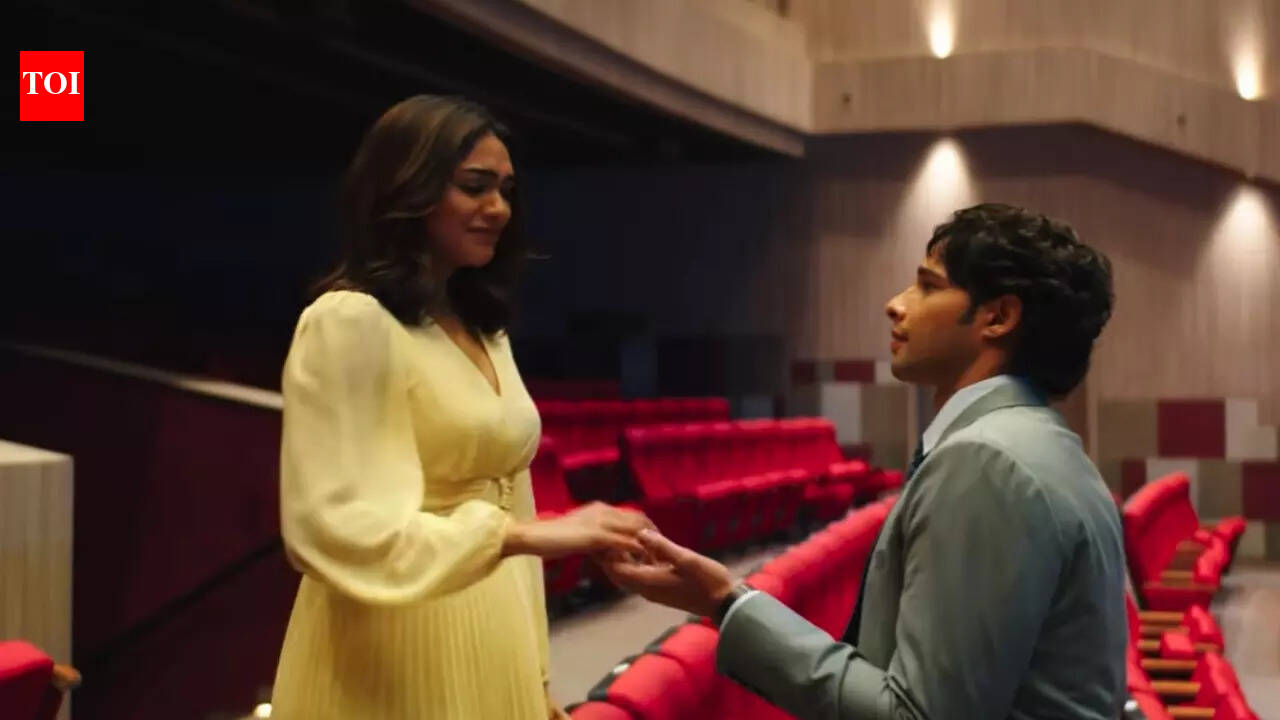 ‘Do Deewane Seher Me’ box office collection day 2: Mrunal Thakur, Siddhant Chaturvedi's film sees a rise; earns Rs 1.60 crore