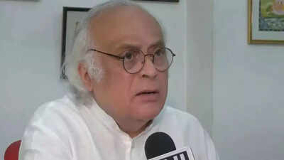 'ভারত কেন অপেক্ষা করেনি?': জয়রাম রমেশ মার্কিন বাণিজ্য চুক্তির সময় নিয়ে প্রশ্ন তোলেন; সুপ্রিম কোর্টের শুল্ক রুল উদ্ধৃত করে