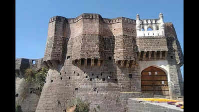 Govt releases funds for conservation of 3 forts & ancient temple in M’wada