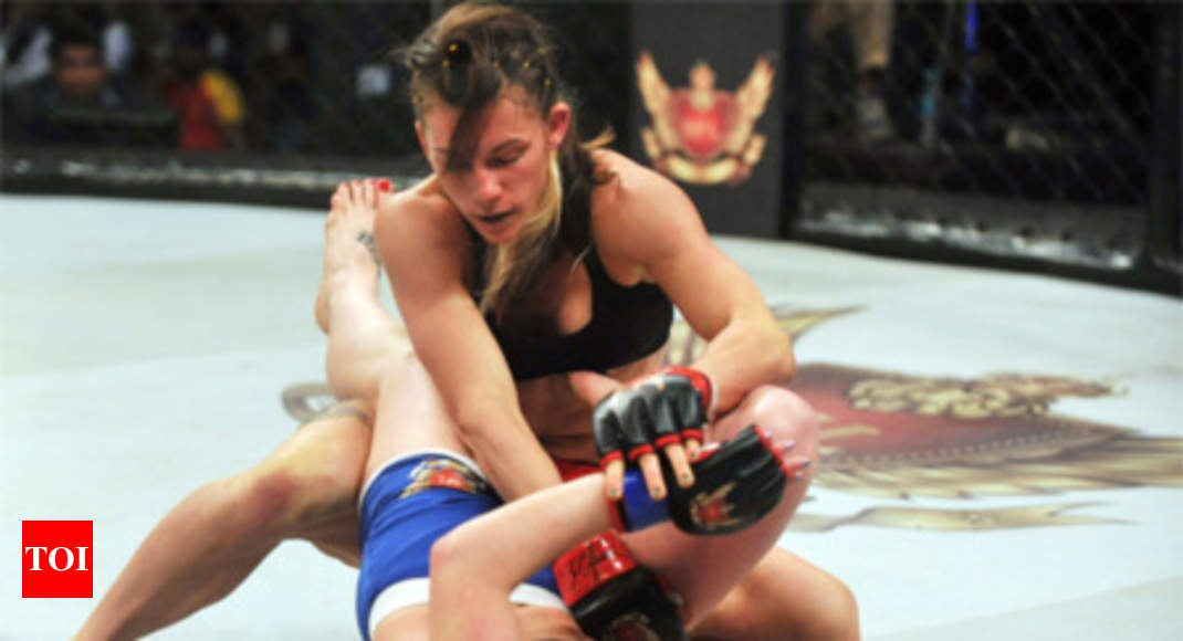 Glamour and gore at Super Fight League | SFL News - Times of India