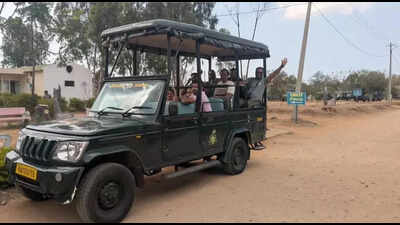 Safari starts at Bandipur, Nagarahole