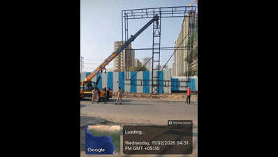 PMC launches drive to remove illegal hoardings