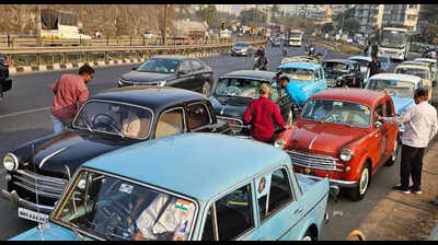 Vintage Fiat rally rolls through scenic ghats to Mahabaleshwar