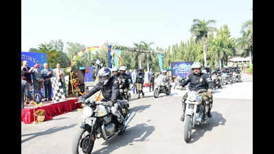 Corps of Signals warriors commemorate 116th Raising Day with bike rally