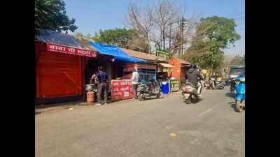 Street vendors in Ghaziabad using domestic LPG cylinders, residents raise the alarm