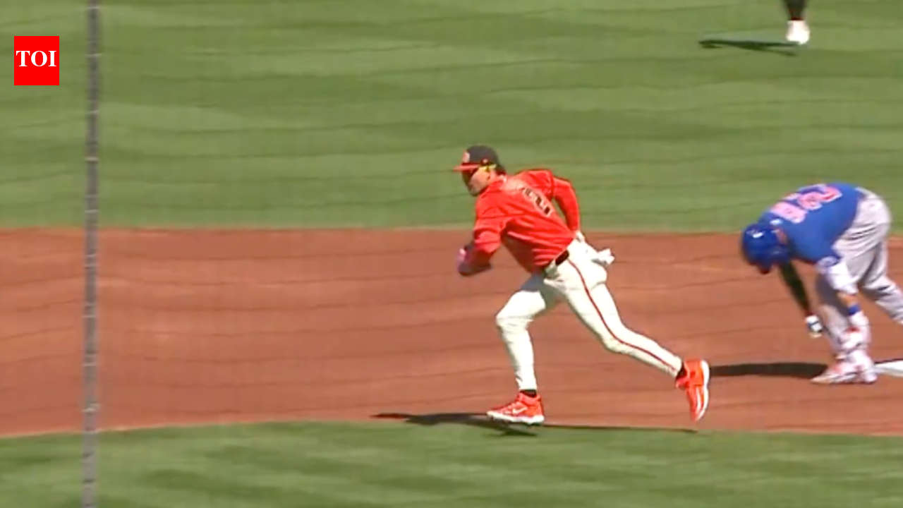 Watch: Cubs forget how baserunning works and gift the Giants a jaw-dropping triple play