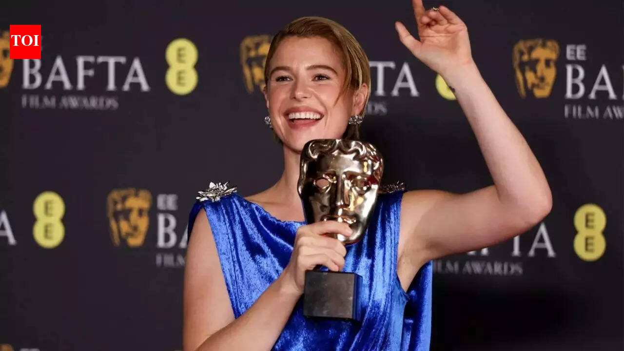 BAFTA Awards 2026: Jessie Buckley wins Best Actress for 'Hamnet'
