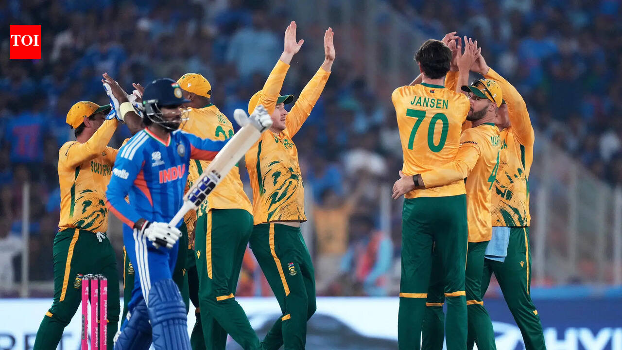 सुपर 8 के पतन के बाद सुनील गावस्कर ने भारत पर आँसू बहाए: ‘बस बल्ला फेंकना’ | क्रिकेट समाचार