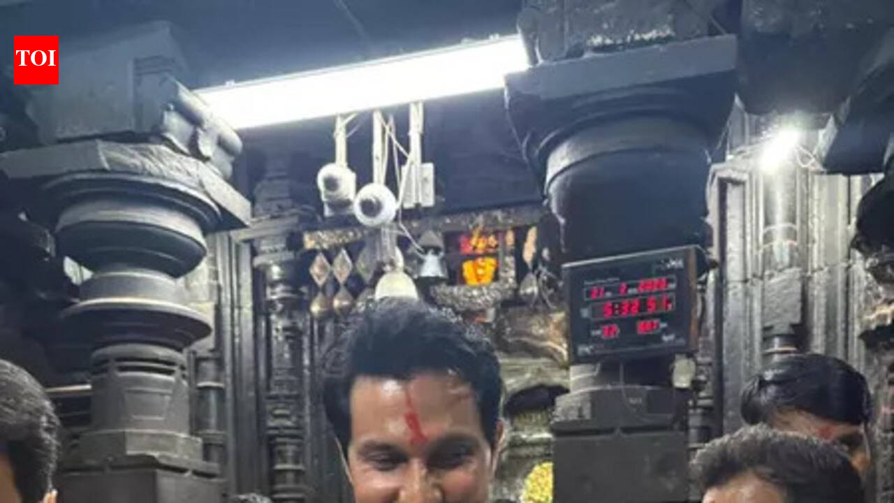 Randeep Hooda offers prayers at Mahalaxmi Temple ahead of 'Eetha' wrap, welcoming first child