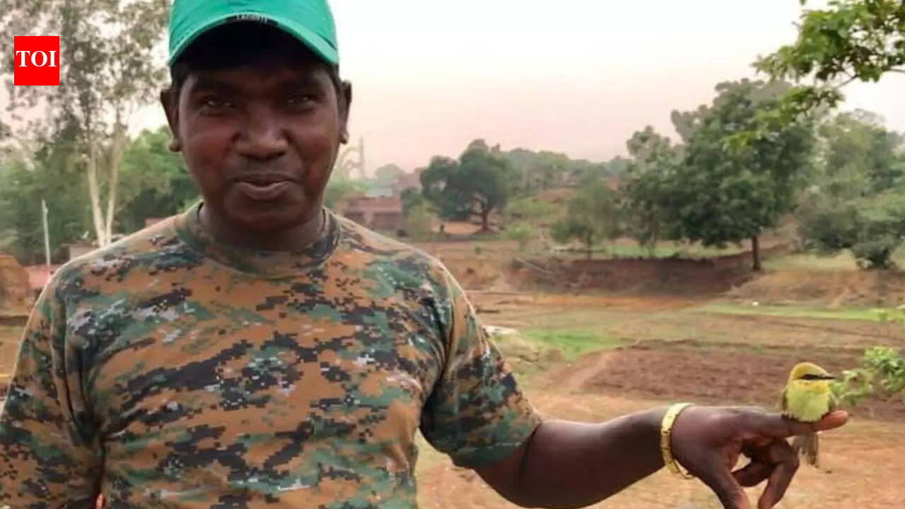 'They are great actors and very clever': The Birdman of Jharkhand who can talk to the birds